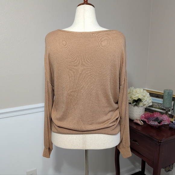 3/$30 Ann Taylor Tan Lace Trimmed V Neck Sweater - Picture 3 of 7